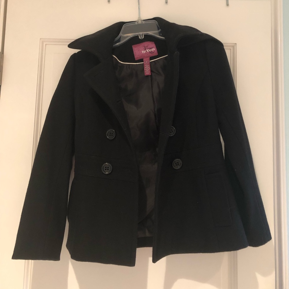 Black buttoned coat
